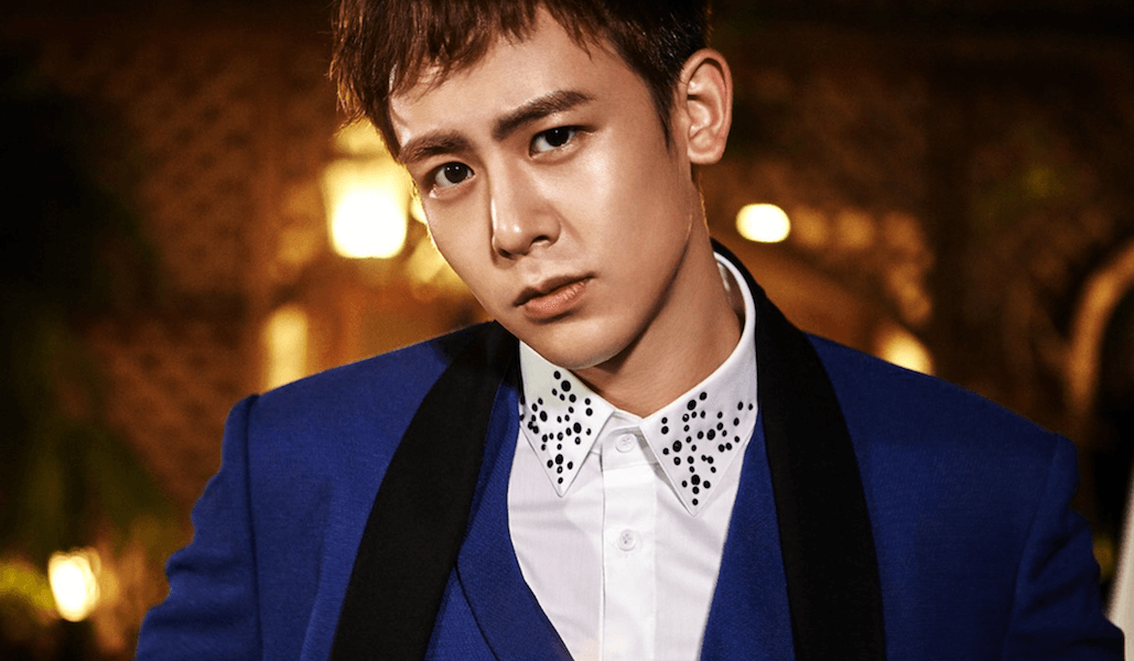 Nichkhun trêu ghẹo hình ảnh cho album đầy đủ thứ 2 của 2PM, GENTLEMEN'S GAME.  / JYP Entertainment / Twitter chính thức của JYPnation