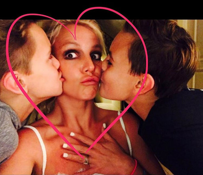 Britney Spears: 'Tuoi 20 cua toi that su kinh khung'