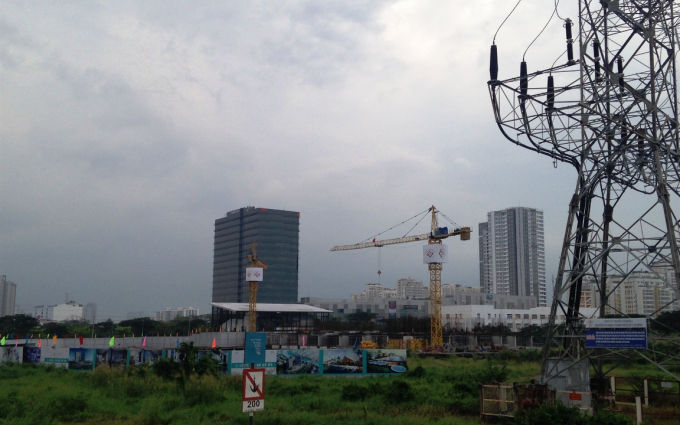 Sự tăng giá cổ phiếu QCG rất khó hiểu khi Công ty Cổ phần Quốc Cường Gia Lai sống nhờ hoạt động tài chính còn dự án bất động sản thì nằm bất động.