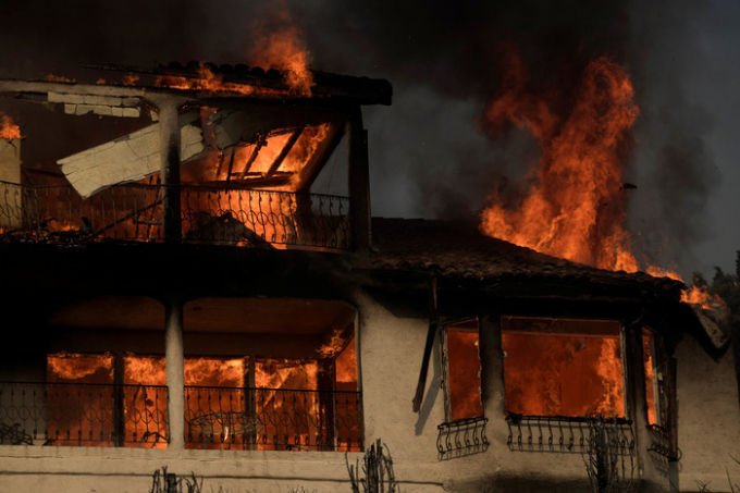 Nhiều điểm cháy tại bang Nam California đã được kiểm soát.