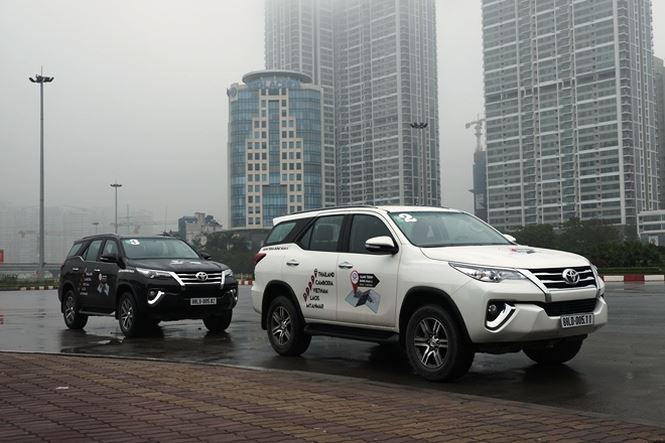 Toyota Fortuner sụt doanh số vì khan hàng để bán.