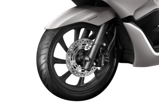 “Xe ế” Honda PCX nâng cấp toàn diện, thêm phiên bản 150 phân khối