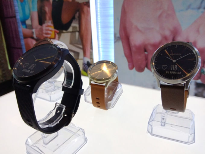 Đồng hồ thông minh mới từ Garmin có thể thay đổi giao diện, bên cạnh kèm tính năng thanh toán Garmin Pay.