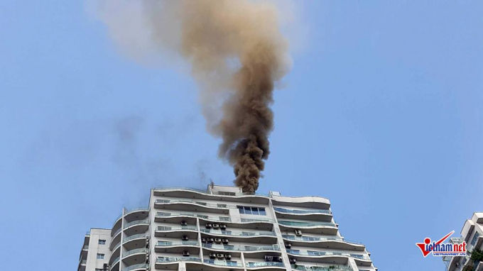 Hà Nội: Cháy tầng 25 tòa chung cư trên phố Hoàng Hoa Thám