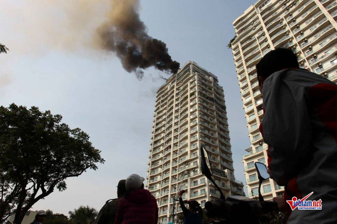 Hà Nội: Cháy tầng 25 tòa chung cư trên phố Hoàng Hoa Thám