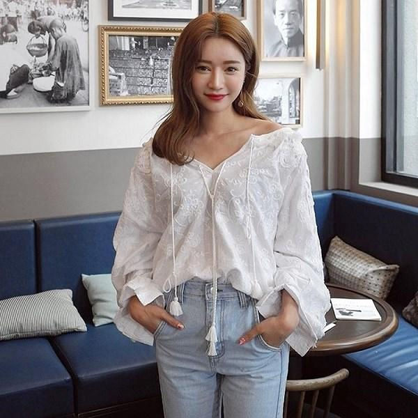 Cứ diện những kiểu áo này nhé, chắc chắn đây sẽ là 