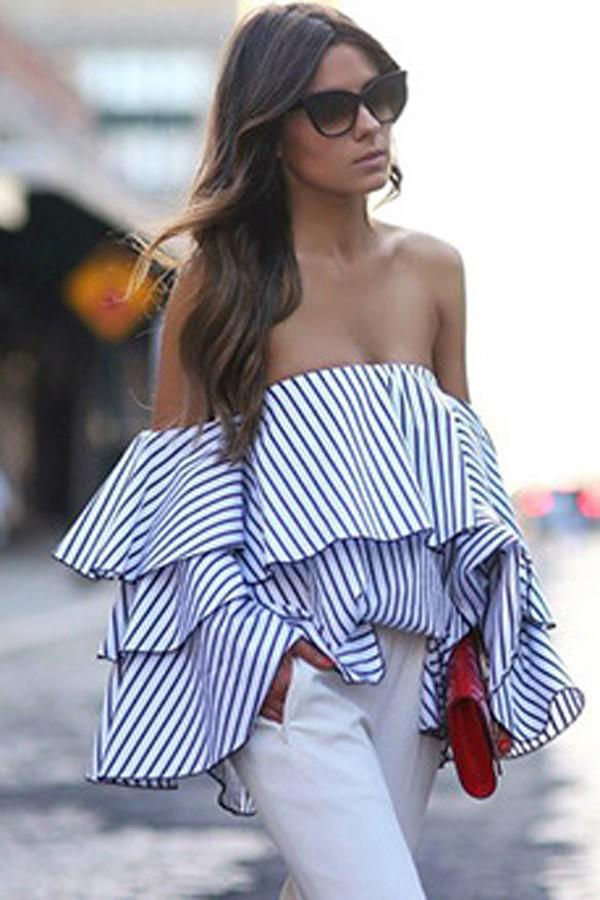 Phần ống tay áo phồng, rộng rãi mang đến cảm giác vô cùng mát mẻ cũng như tầng tầng lớp lớp giúp che đi vòng eo 