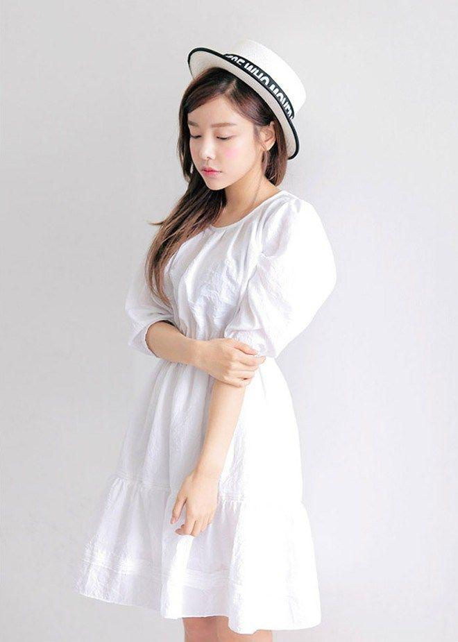 Ưu điểm rất lớn của babydoll so với các loại áo khác là khả năng che những nhược điểm trên cơ thể. Phần chiết sát ngực giúp cải thiện vòng một, còn phần thân áo xòe rộng giúp những bạn gái có vòng 2 lớn cảm thấy tự tin hơn khi mặc.