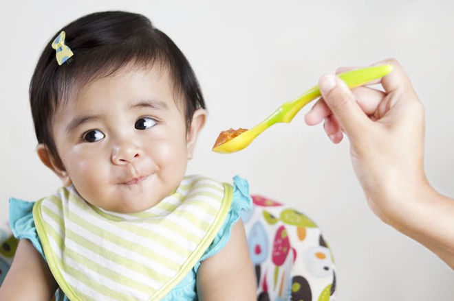 Cứ tưởng con quấy khóc, nôn ói vì lười ăn, ai ngờ nó là dấu hiệu cho căn bệnh nên cảnh giác cao độ này