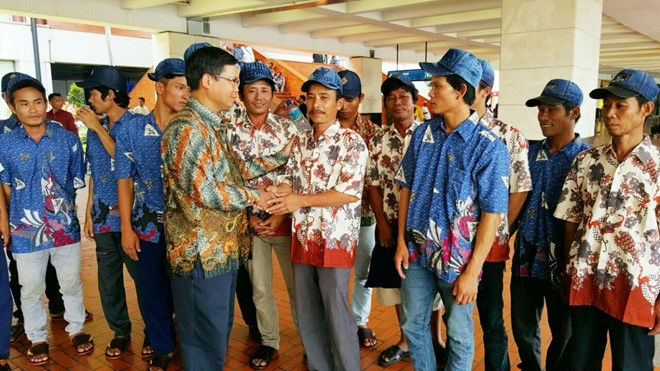 Ngư dân Việt Nam được phía Indonesia trao trả hồi tháng 4/2017.