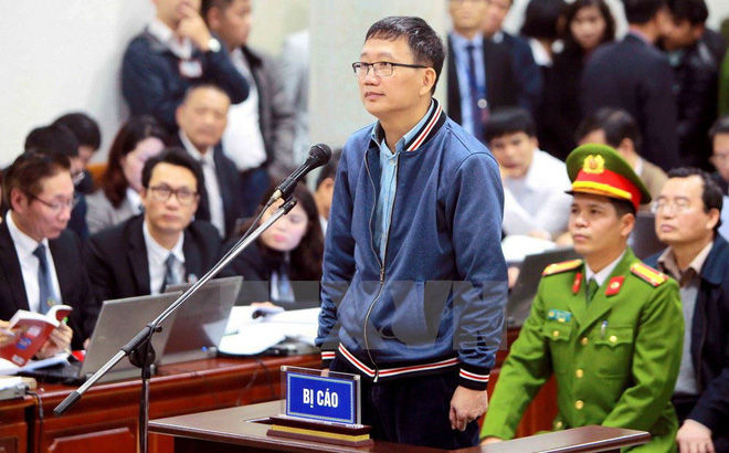   Bị cáo Trịnh Xuân Thanh, nguyên Chủ tịch Hội đồng quản trị, Tổng Giám đốc PVC trả lời Hội đồng xét xử tại phần kiểm tra căn cước. (Ảnh: An Đăng/TTXVN)  