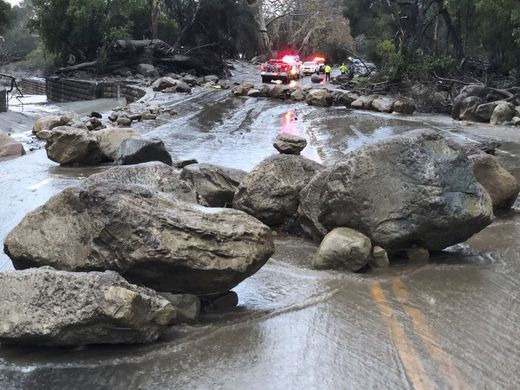 Hàng chục người thương vong do lũ lụt và lở đất ở Nam California