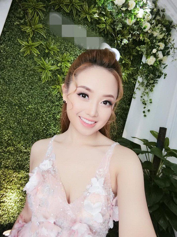 Nữ MC VTV công khai lấy chồng đồng giới quá sexy