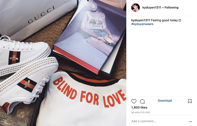 Hình ảnh được Kỳ Duyên khoe trên trang cá nhân của mình với loạt đồ mới sắm từ Gucci: Bao gồm áo phông, giày sneaker và áo cardigan chất liệu nỉ bông.