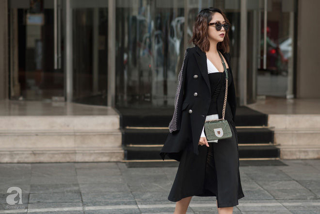 Alex Hà khởi động street style tuần này bằng một set đồ đen sang chảnh hết nấc.