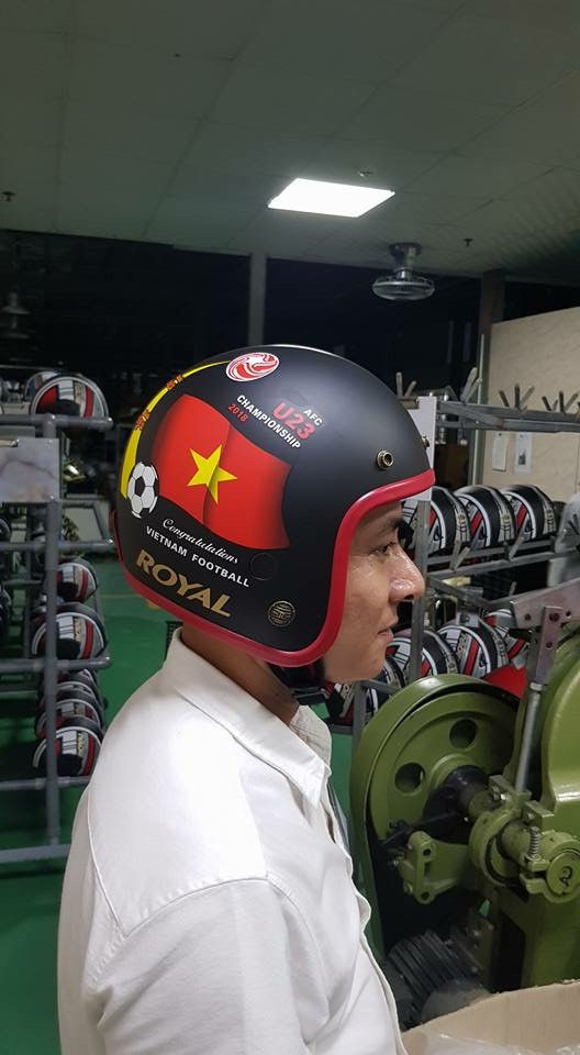 Sản phẩm cổ vũ đội tuyển U23 Việt Nam hút hàng chưa từng thấy