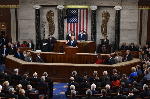 Tổng thống Trump đọc thông điệp liên bang trước lưỡng viện Quốc hội Mỹ.