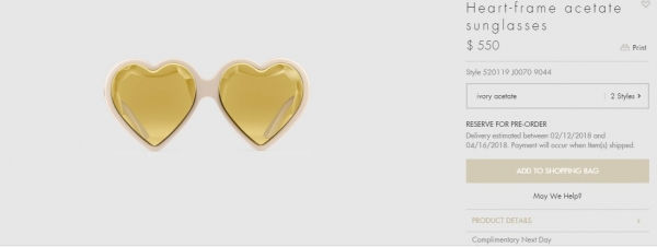 Valentine là dịp để Gucci tung hàng loạt những phụ kiện mang chủ đề về tình yêu. Đa số túi xách, giày dép được thiết kế với màu sắc đỏ, hoặc họa tiết trái tim, mắt kính có khung hình trái tim là một trong số đó. Chiếc mắt kính có khung hình trái tim này được bán với giá 550$.