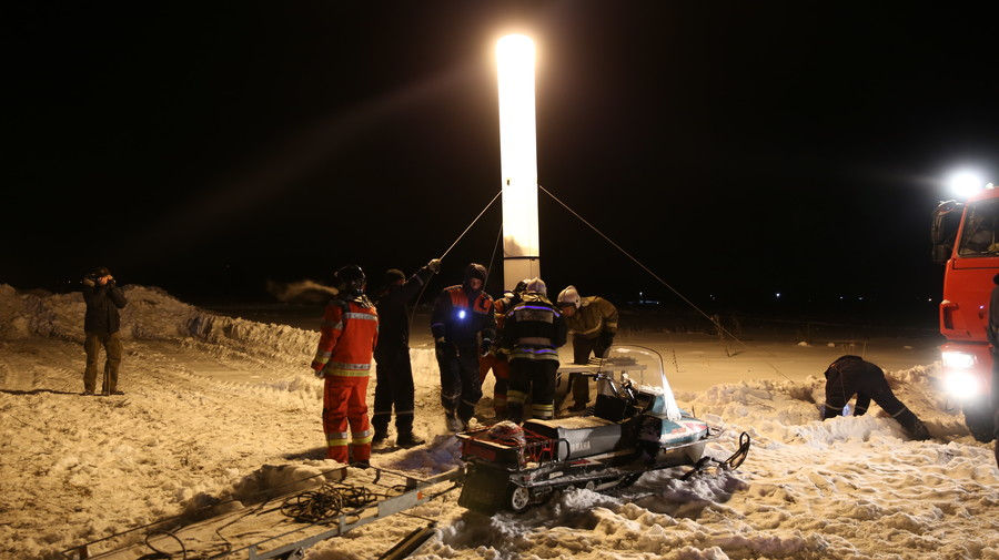 Vụ tai nạn máy bay ở Nga: Hàng trăm nhân viên cứu hộ làm việc xuyên đêm