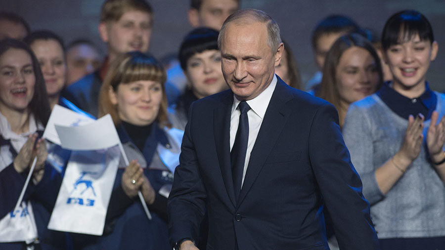 Ông Putin đang dẫn đầu cuộc thăm dò trước bầu cử.
