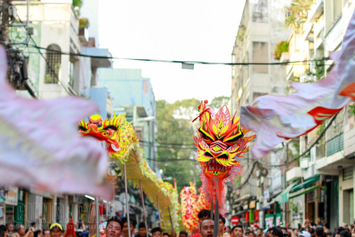 Người Sài Gòn rộn ràng đón hội Nguyên Tiêu 2018