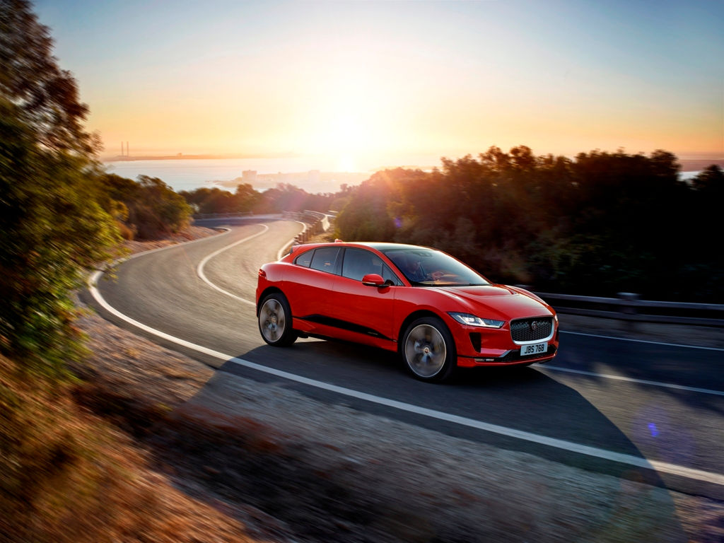Xe hơi chạy điện Jaguar I-Pace trình làng