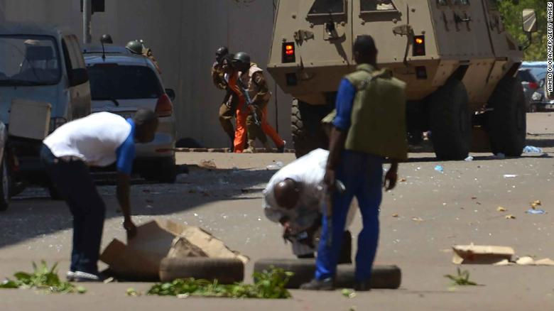 Cơ quan chức năng Burkina Faso đã bắt giữ ít nhất một đối tượng liên quan tới vụ đánh bom.