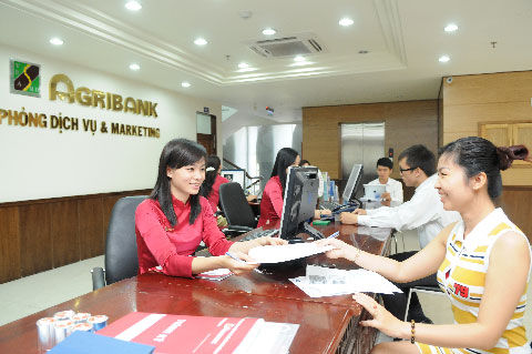 Các ngân hàng Việt Nam nới room hay cổ phần hoá là cơ hội cho các quỹ đầu tư nước ngoài quay lại thị trường tài chính Việt Nam.