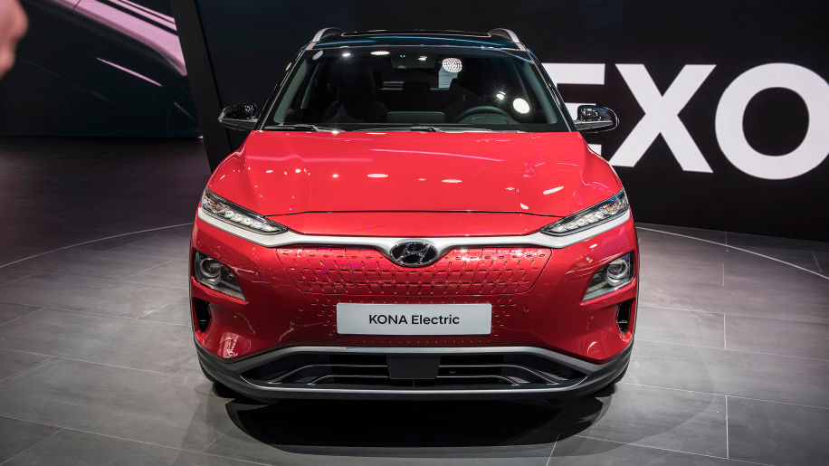 Hyundai Kona chạy điện chính thức trình làng, chạy 470 km mỗi lần sạc