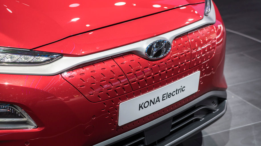 Hyundai Kona chạy điện chính thức trình làng, chạy 470 km mỗi lần sạc