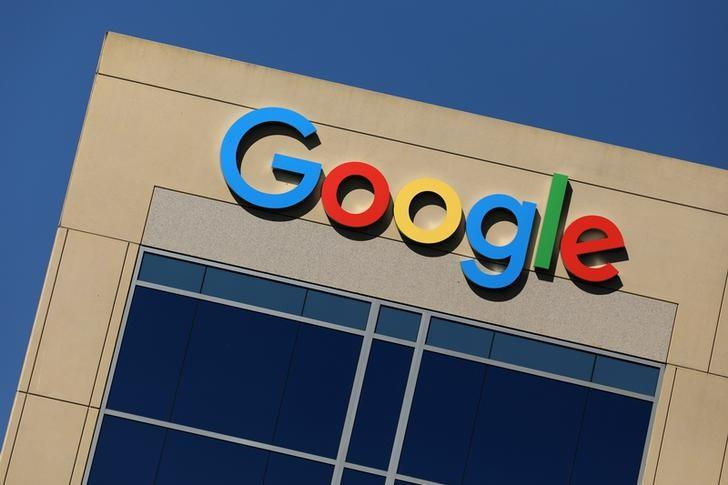Google sẽ cấm quảng cáo nội dung liên quan tiền ảo từ tháng 6 tới - Ảnh: Reuters