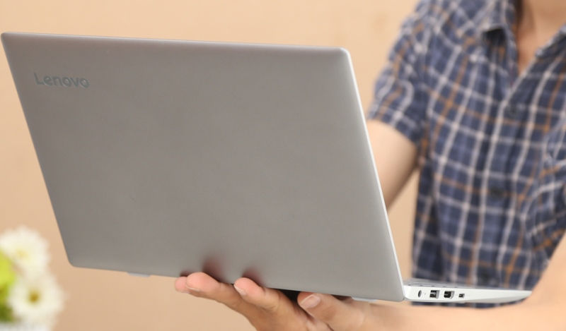 Laptop nào phù hợp cho học sinh cấp trung học?