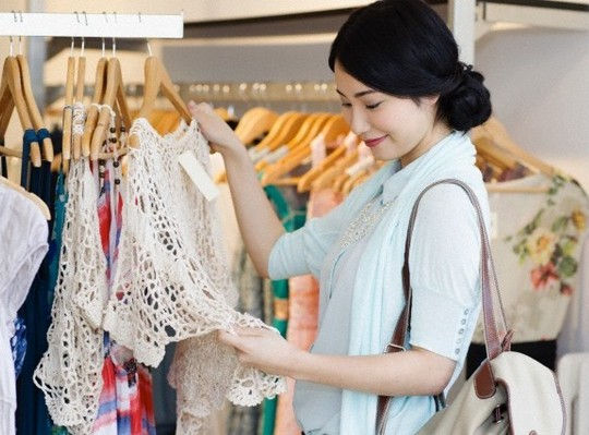 Người Việt có thói quen mua sắm là thấy và sờ thử nên sẽ rất thách thức với thương mại điện tử.