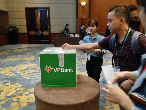 Tất cả các vấn đề VPBank đưa ra lấy ý kiến đều được cổ đông thông qua.