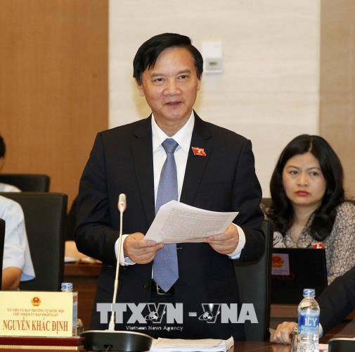 Chủ nhiệm Ủy ban Pháp luật của Quốc hội Nguyễn Khắc Định phát biểu. Ảnh: Văn Điệp/TTXVN.