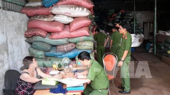 Công an tỉnh Đắk Nông đã niêm phong 09 tấn tiêu loại 25kg/bao.