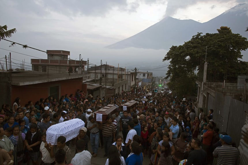 Theo thông tin từ Cơ quan Phòng chống thiên tai Quốc gia của Guatemala cho biết đến thời điểm hiện tại số người chết là 65, tăng 3 người so với thông tin trước đó và 46 người bị thương.