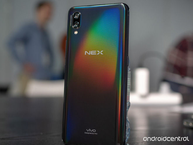 Vivo Nex, smartphone không tai thỏ với camera 