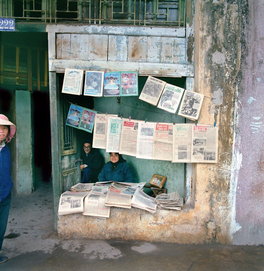 222 phố Hàng Bông, Hà Nội, năm 1986.
