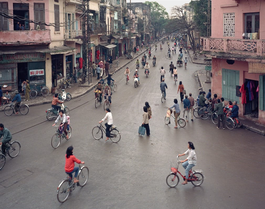 Một góc phố Hàng Gai, Hà Nội, năm 1988.