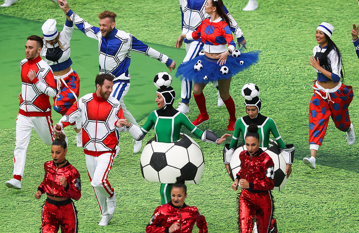 World Cup 2018 chính thức khởi tranh sau lễ khai mạc hoành tráng ở Moscow