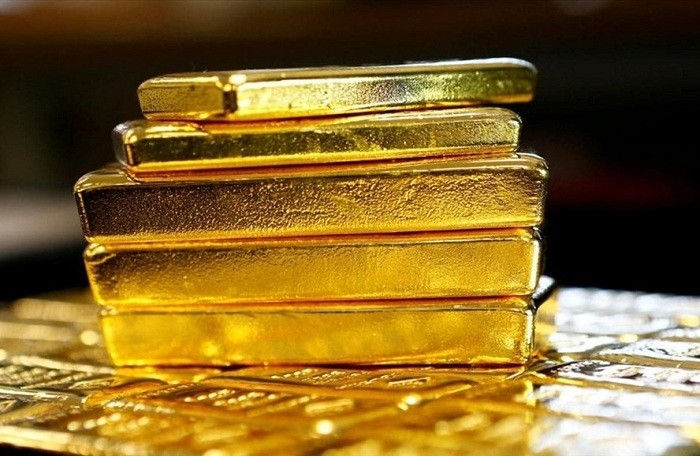   Giá vàng đang chịu áp lực bán và giảm mạnh.  