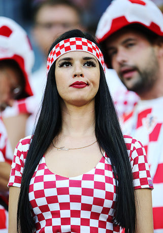   Một fan nữ của đội tuyển Croatia trong trận đấu vòng loại bảng D tại World Cup 2018 diễn ra ở sân vận động Kaliningrad, giữa Croatia và Nigeria.  