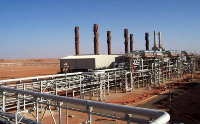 Algeria sẽ tăng sản lượng dầu thêm 26.000 thùng/ngày vào tháng 8