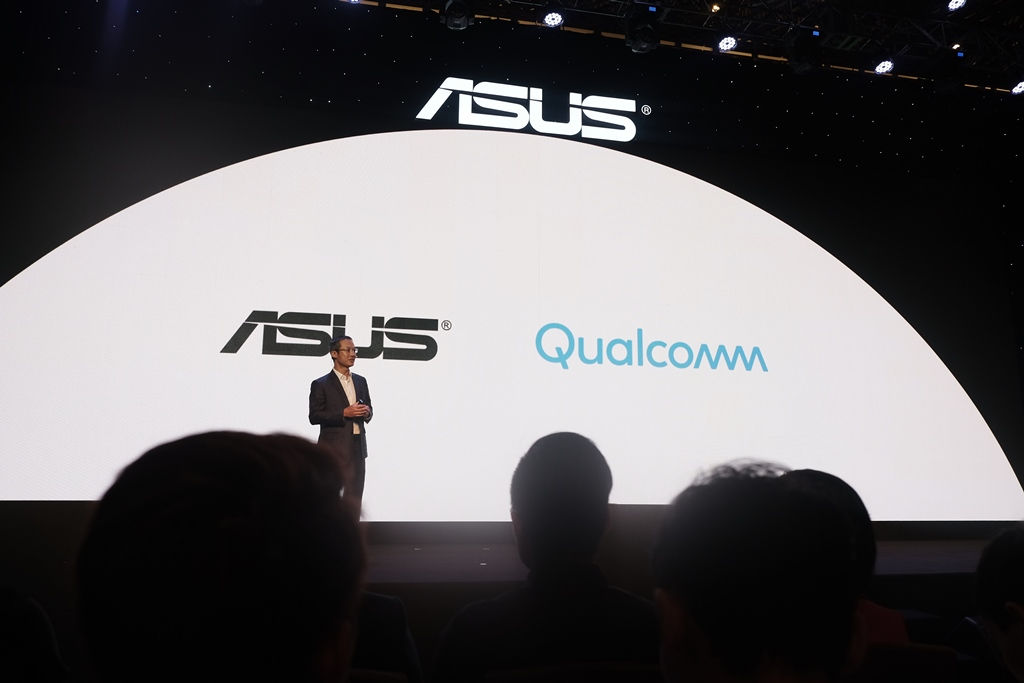 Qualcomm đã thay thế hoàn toàn Intel khi xuất hiện bên cạnh ZenFone của Asus.