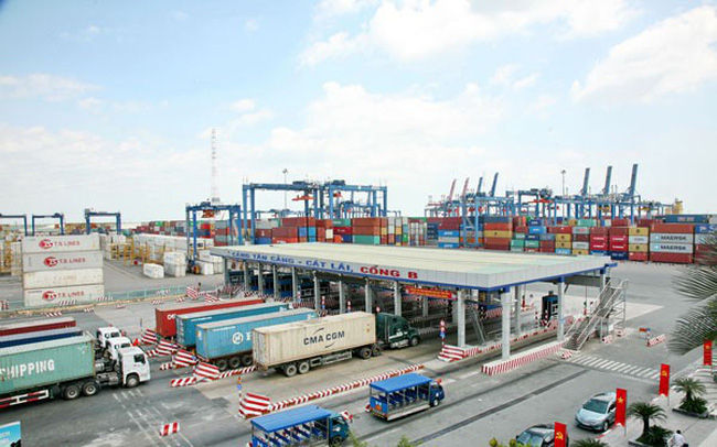 Hơn 5.655 container phế liệu tồn đọng ở một số cảng biển của Việt Nam.  