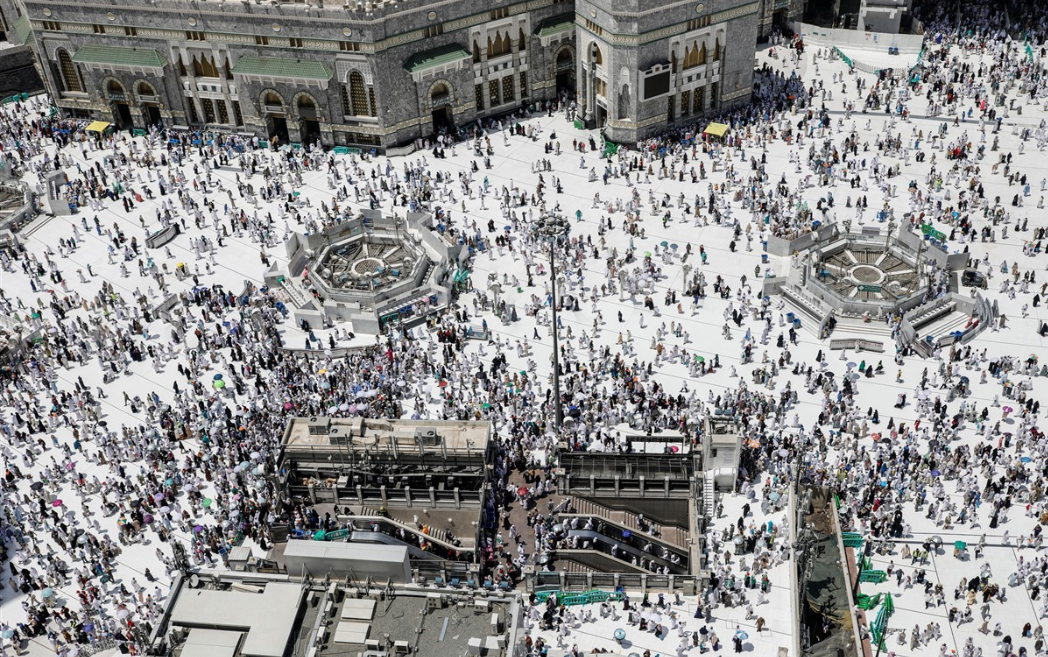 Choáng ngợp bởi sức chứa hơn 2 triệu tín đồ Hồi giáo ở thánh địa Mecca qua góc chụp từ trên cao.  