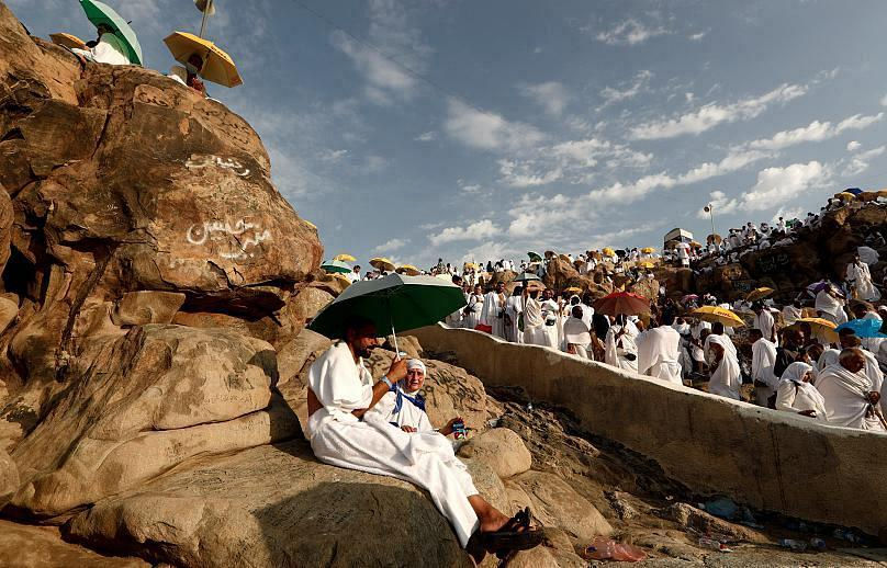 Choáng ngợp với cảnh tượng 2 triệu tín đồ Hồi giáo có mặt cùng lúc ở Mecca