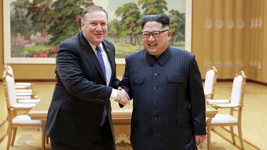 Ông Pompeo và ông Kim Jong-un gặp nhau tại Bình Nhưỡng.