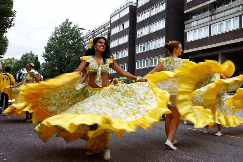 Sôi động lễ hội Notting Hill Carnival ở London